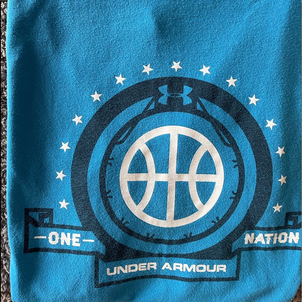 Under Armour Men’s XL tee shirt